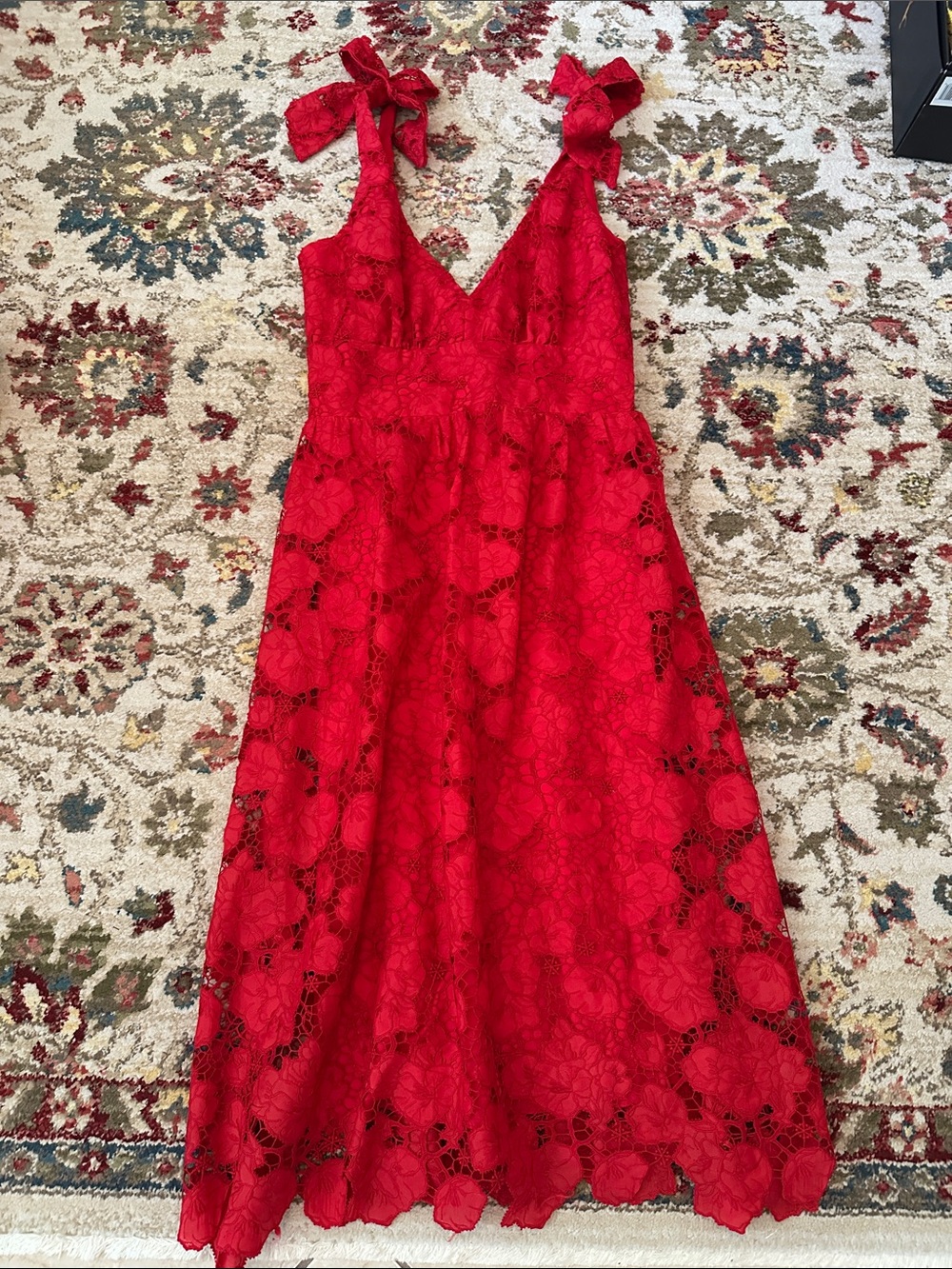 Red Lace Tie-Shoulder Midi Dress size M